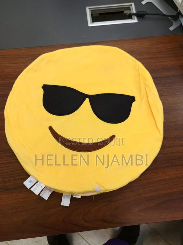 Cute Classy Emoji Throw Pillows - thumbnail 2