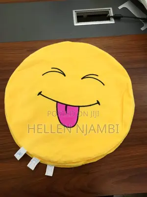 Emoji Throw Pillows 45cm Diameter