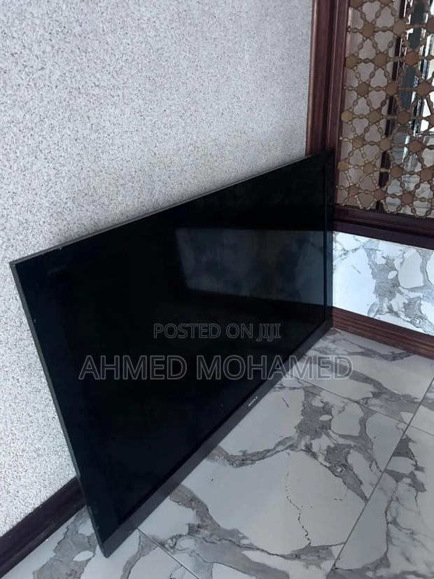 Tv Problem With Screen 55inch - thumbnail 2