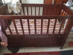 Hardwoord Baby Crib With Handmade Cotton Mattress
