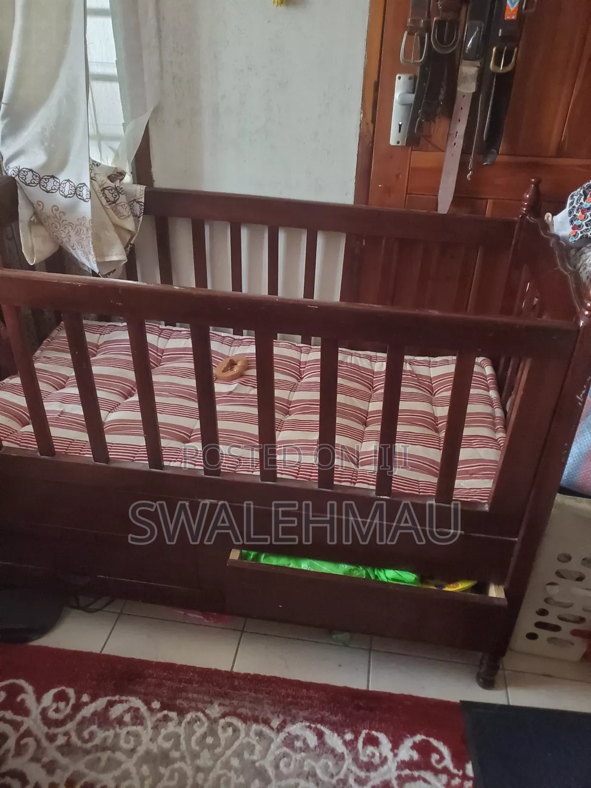 Hardwoord Baby Crib With Handmade Cotton Mattress