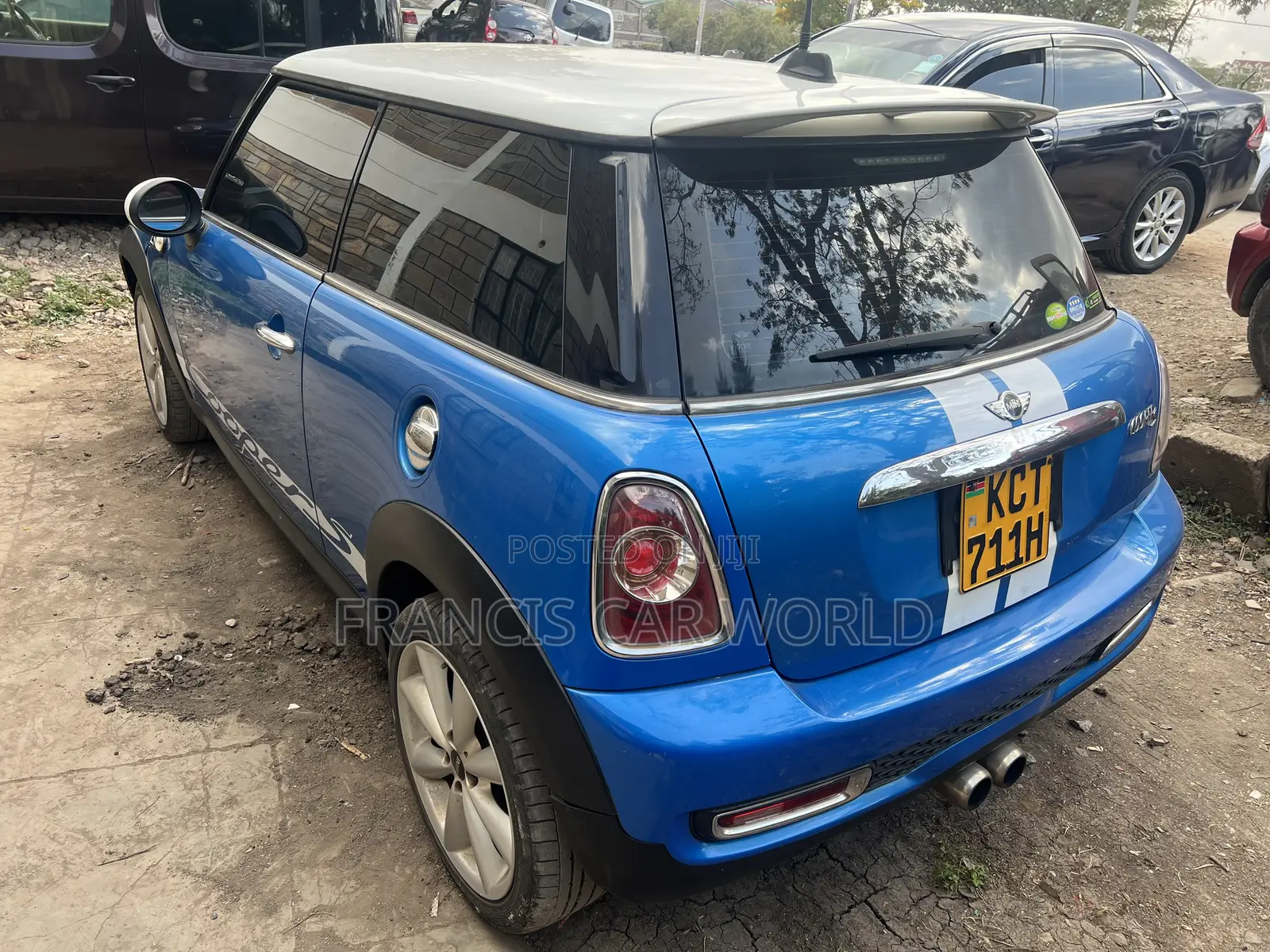 Mini Cooper 2012 Blue