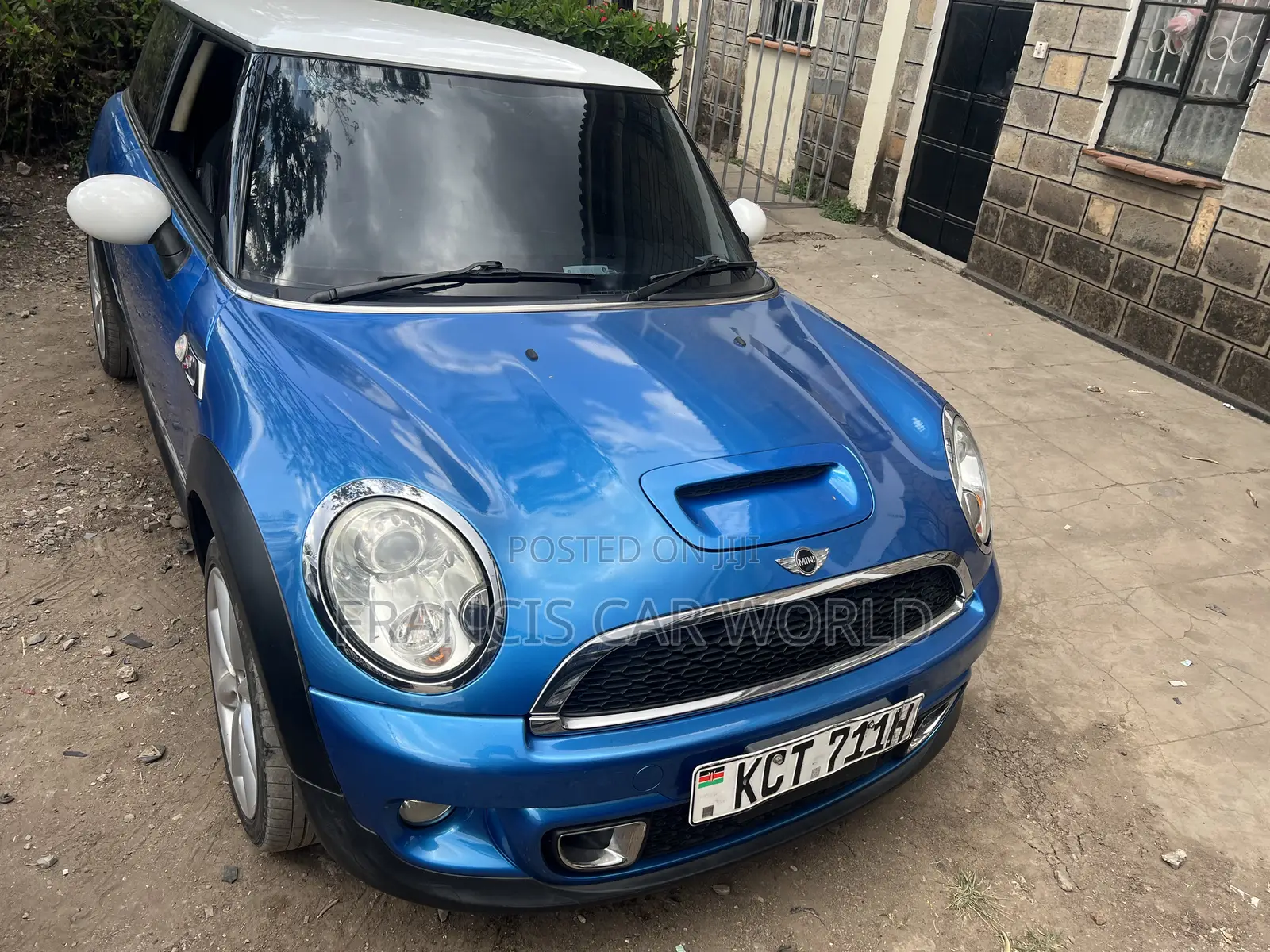 Mini Cooper 2012 Blue