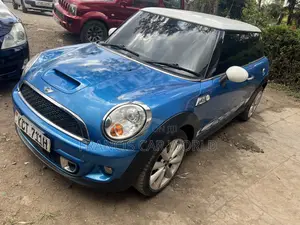 Mini Cooper 2012 Blue