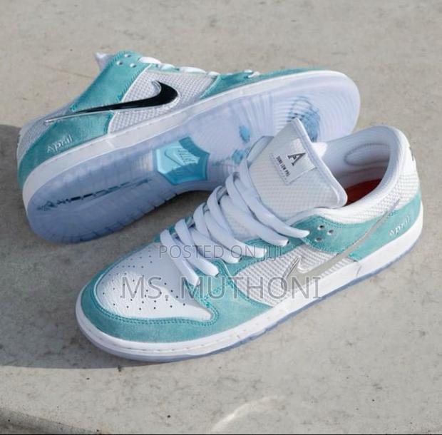 Custom Quality Nike Dunks ( Voodoo /Parra / Janitors) - thumbnail 2