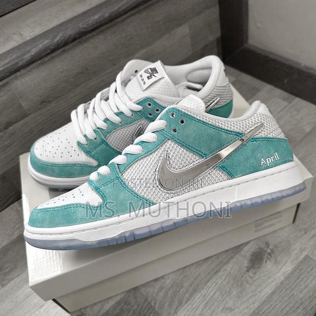 Custom Quality Nike Dunks ( Voodoo /Parra / Janitors) - thumbnail 8