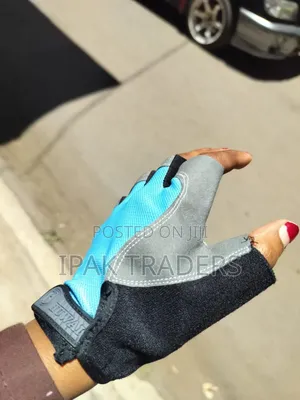 Gym Anti Slip Half Finger Gloves Breathable Dumbbells Gloves
