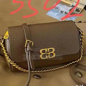Autumn Letter Lock Buckle Chain Design Flap Messenger Bag for Women