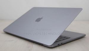 Laptop Apple MacBook 2019 32GB Intel Core I7 SSD 32GB - main view