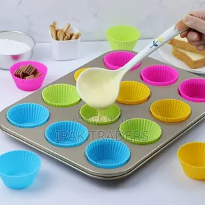 *12pcs Silicon Reusable Moulds With Cup Cake Baking Mould