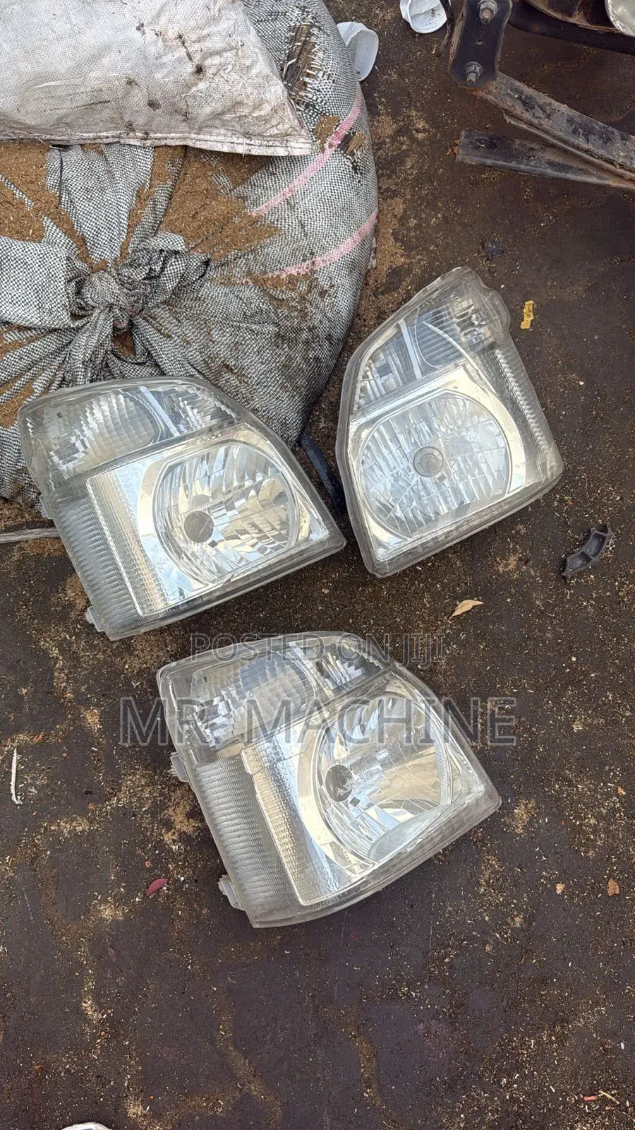 Suzuki Carry Headlights