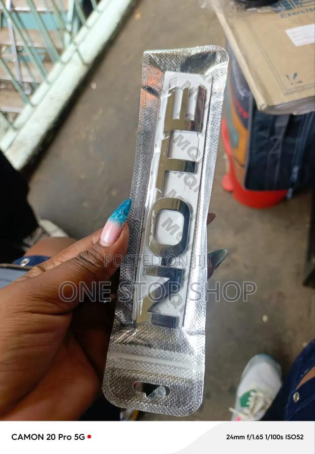 Note Chrome Badge - main view