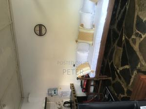 Studio Apartment - thumbnail 2