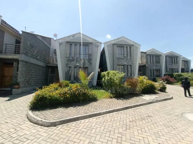 4bdrm Mansion in Free Area for sale - main view