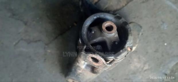 Honda Fit Gearbox Mounting - main view