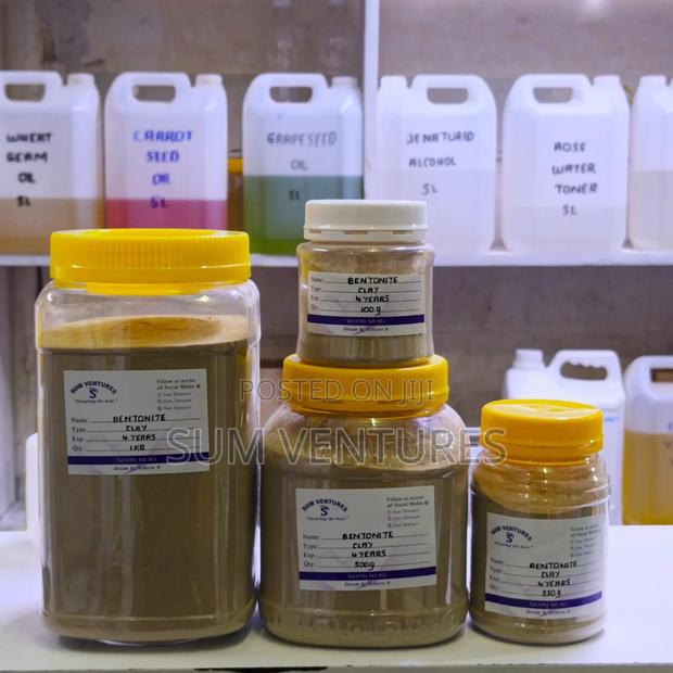 Bentonite Clay - main view