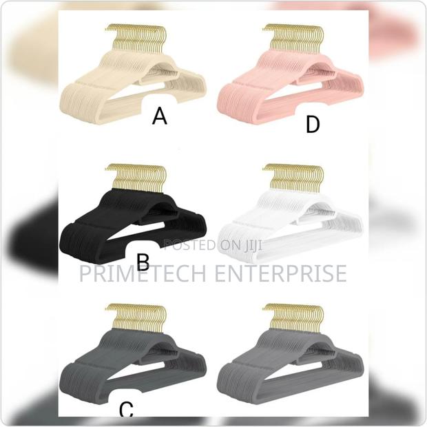 10pcs Velvet Hangers