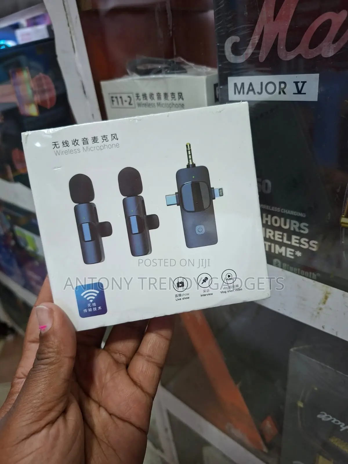 Plug & Play Lavalier Mic For Recording, Vlogging & Streaming