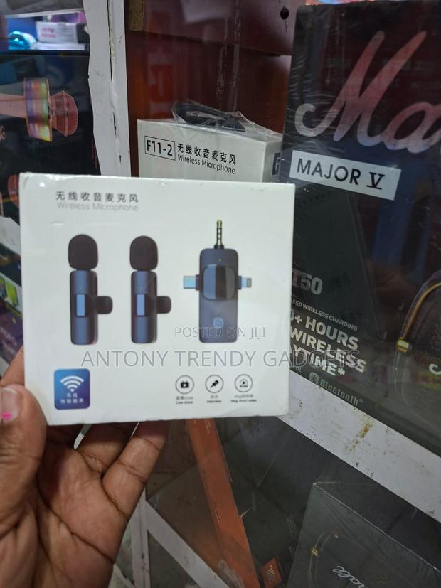 Universal 3-in-1 Wireless Microphone For Phone & Camera - thumbnail 3