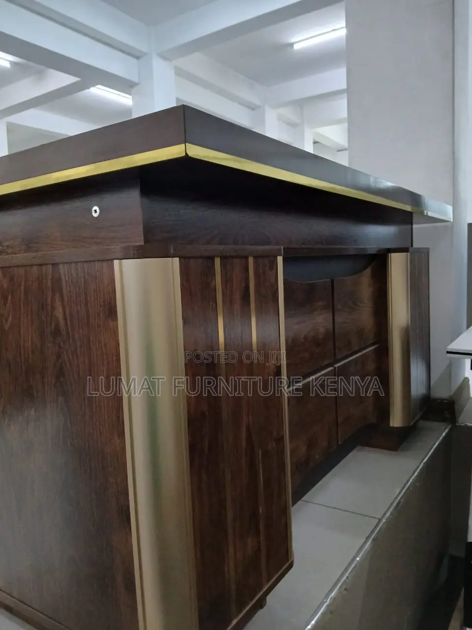 Manager’S Desk