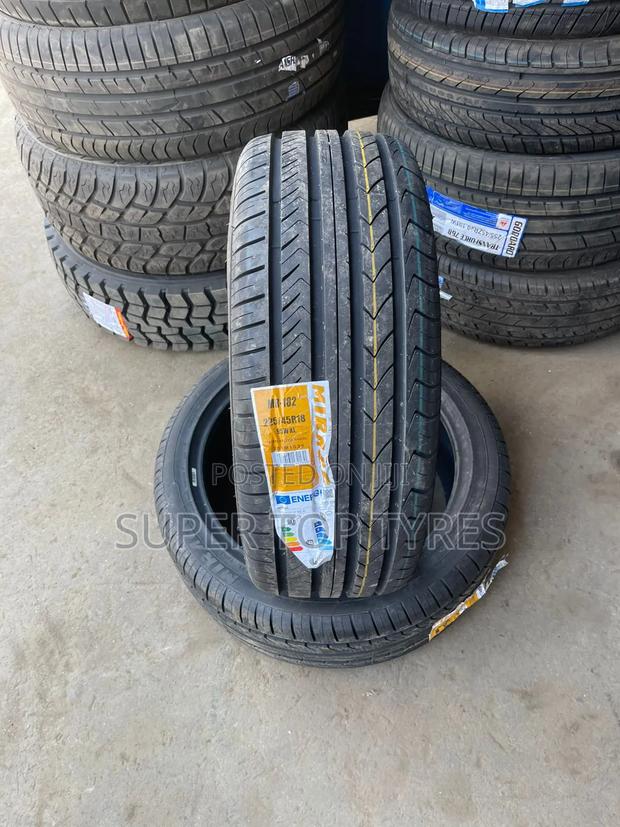 Mirage 225/45r18 - main view