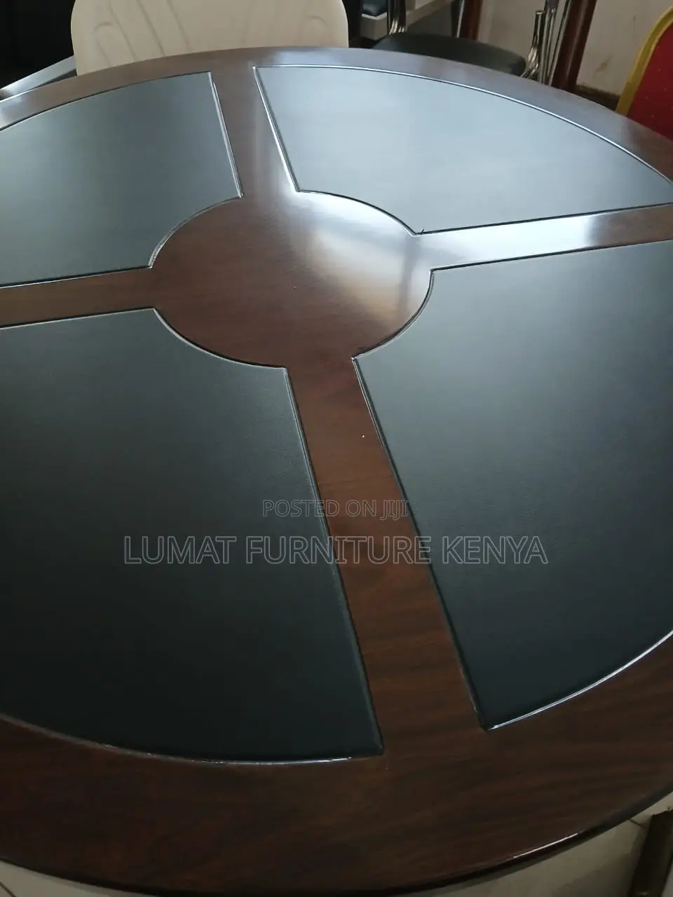 Mahogany Finish Discussion Table