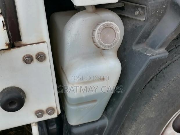 Foreign Used 2018 Canter Bluetec on Sale - thumbnail 3