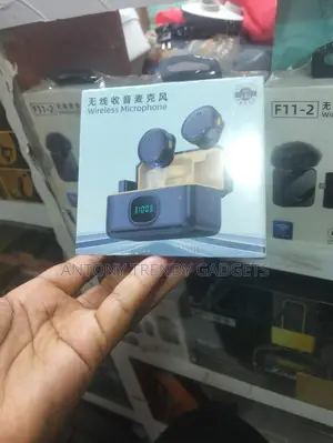 Dual Wireless Clip Mic Set For Youtube, Podcast & Vlogging
