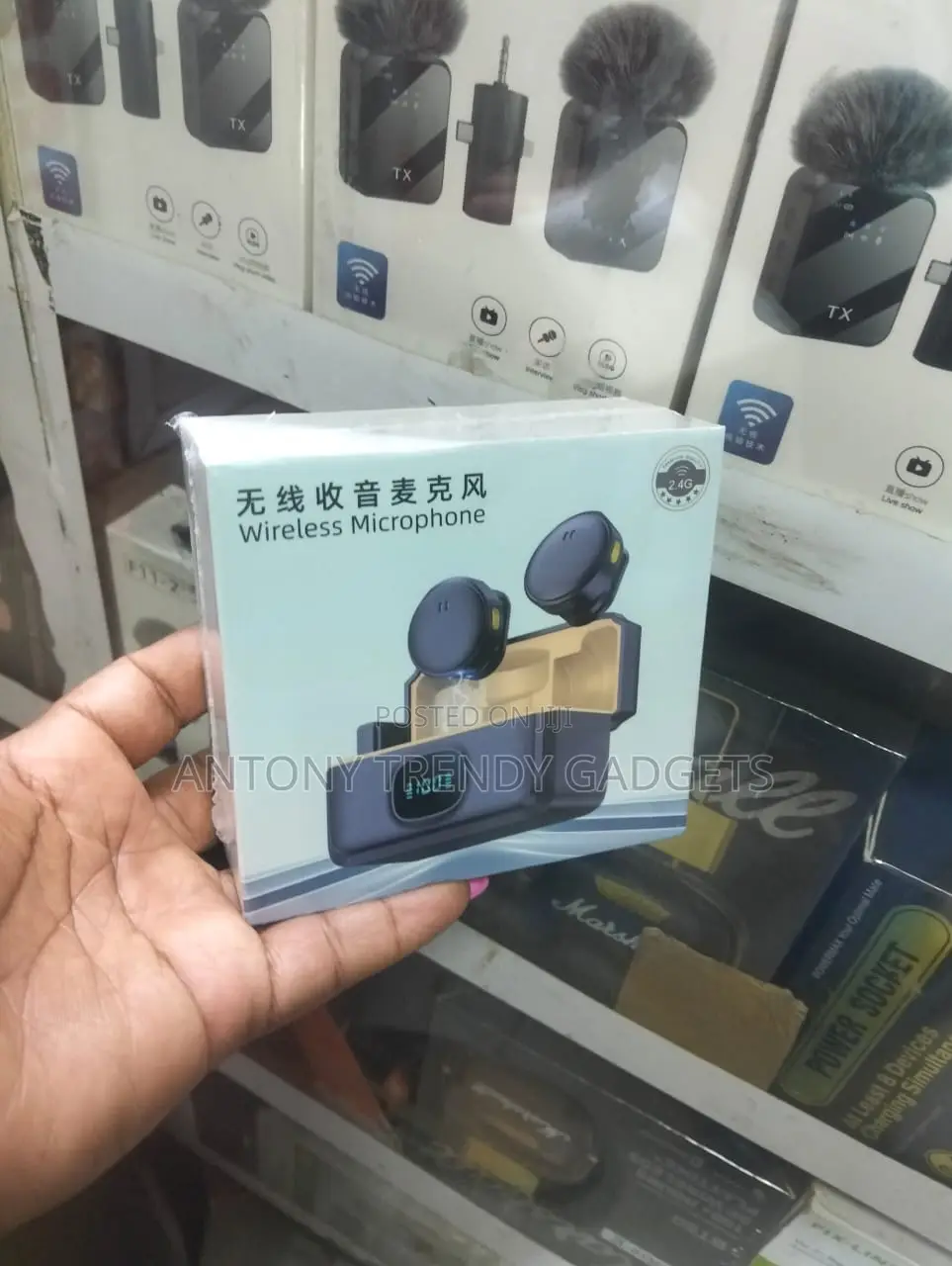 Dual Wireless Clip Mic Set For Youtube, Podcast & Vlogging