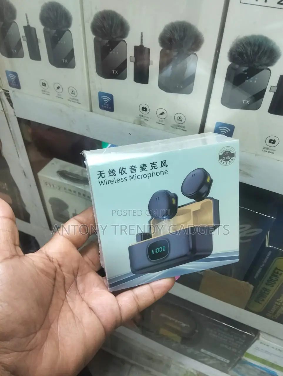 Dual Wireless Lavalier Microphone With Led Charging Case