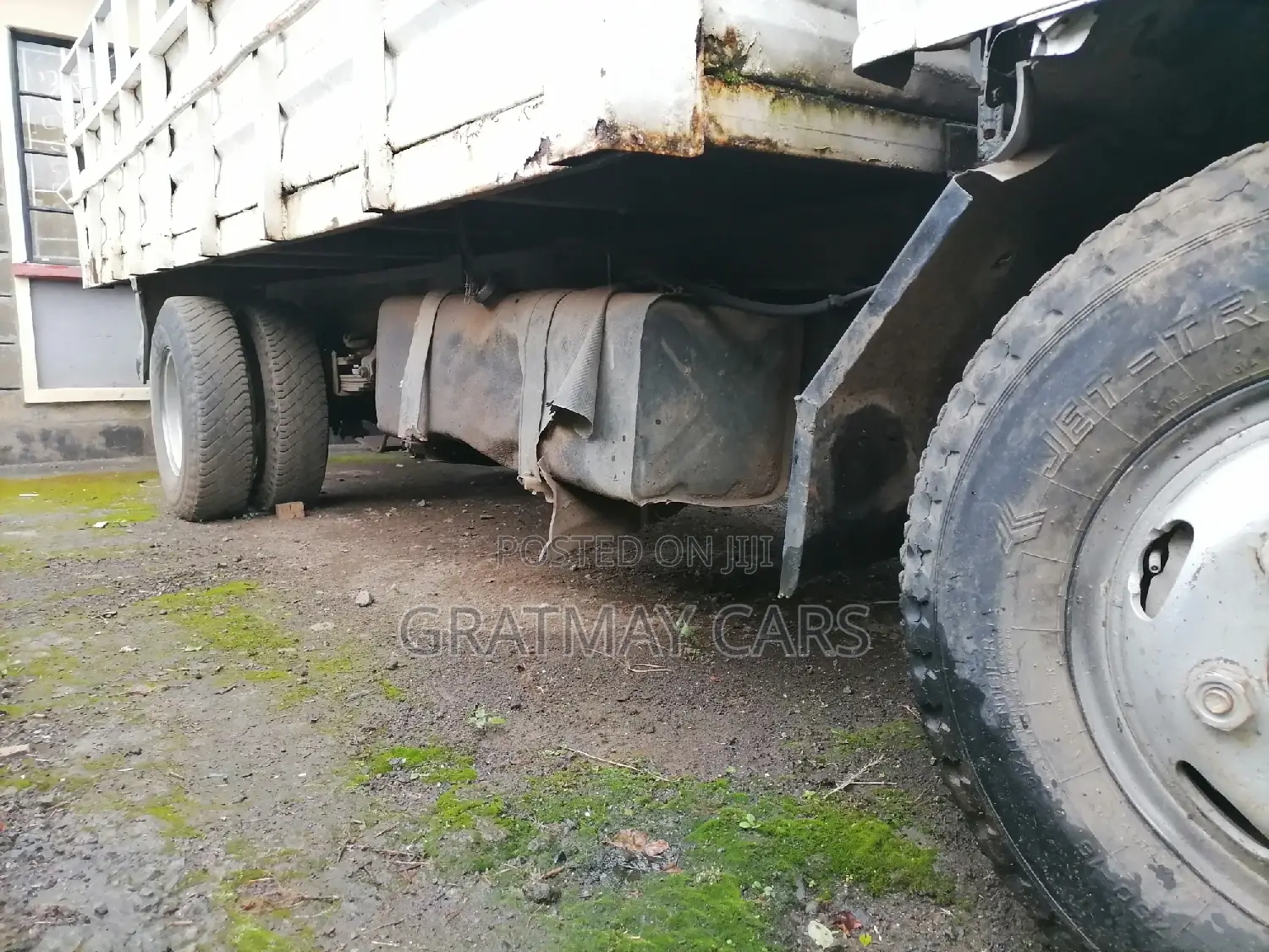 Mitsubishi Canter 1999 White
