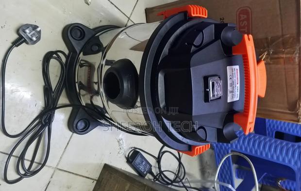 Astramilano Vacuum Cleaner 20l/Wet and Dry