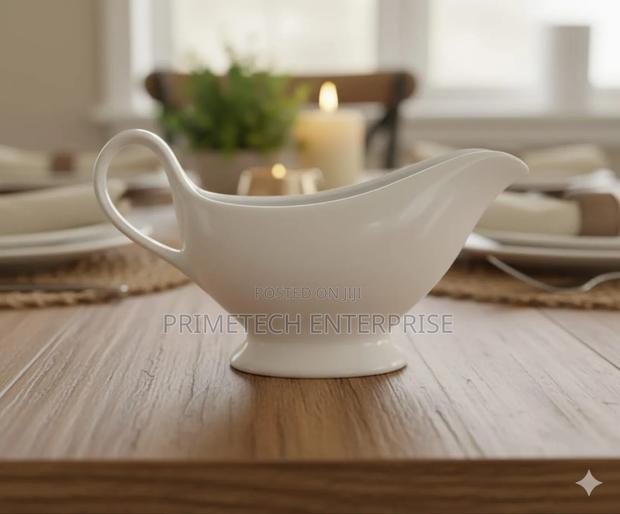 Saucing Jug - main view