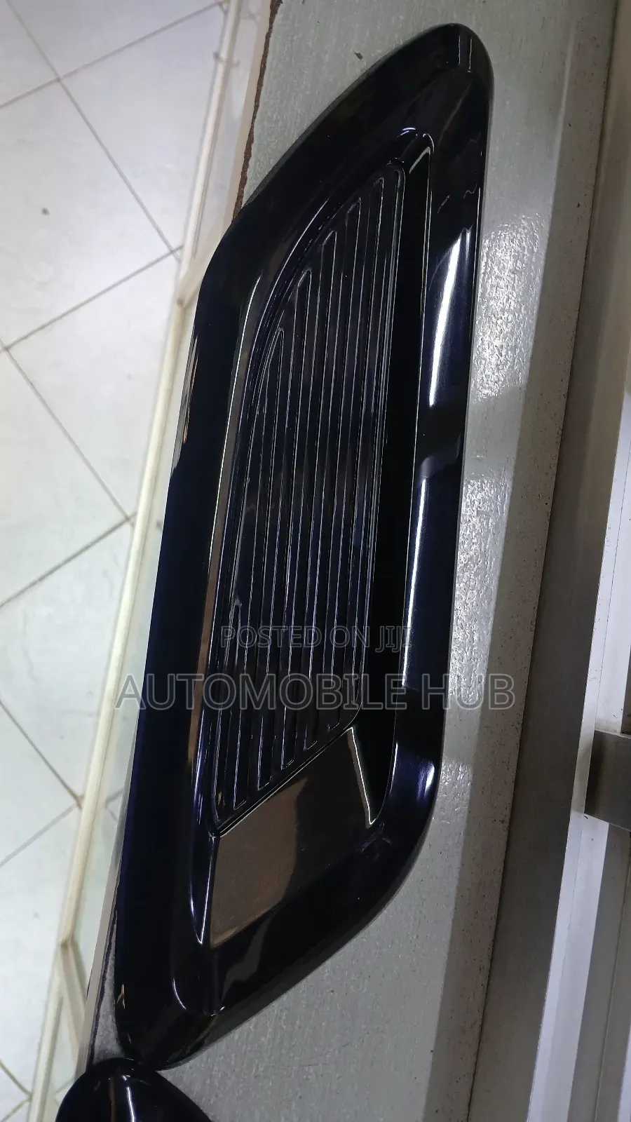 Decorative Bonnet Vents – Universal Car Hood Air Flow Style