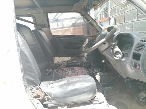 Mazda Bongo 2011 White - thumbnail 9