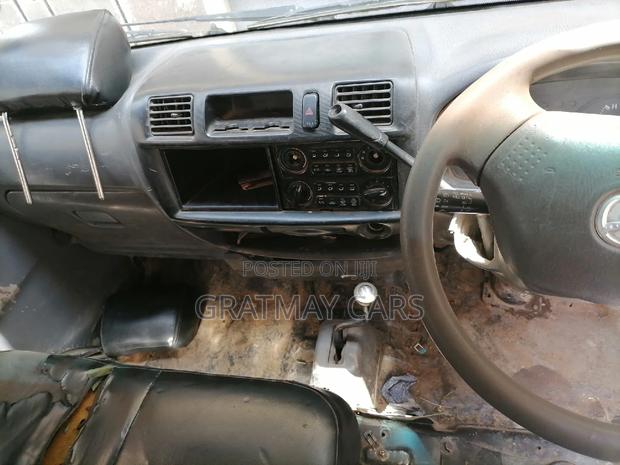 Mazda Bongo 2011 White - thumbnail 8