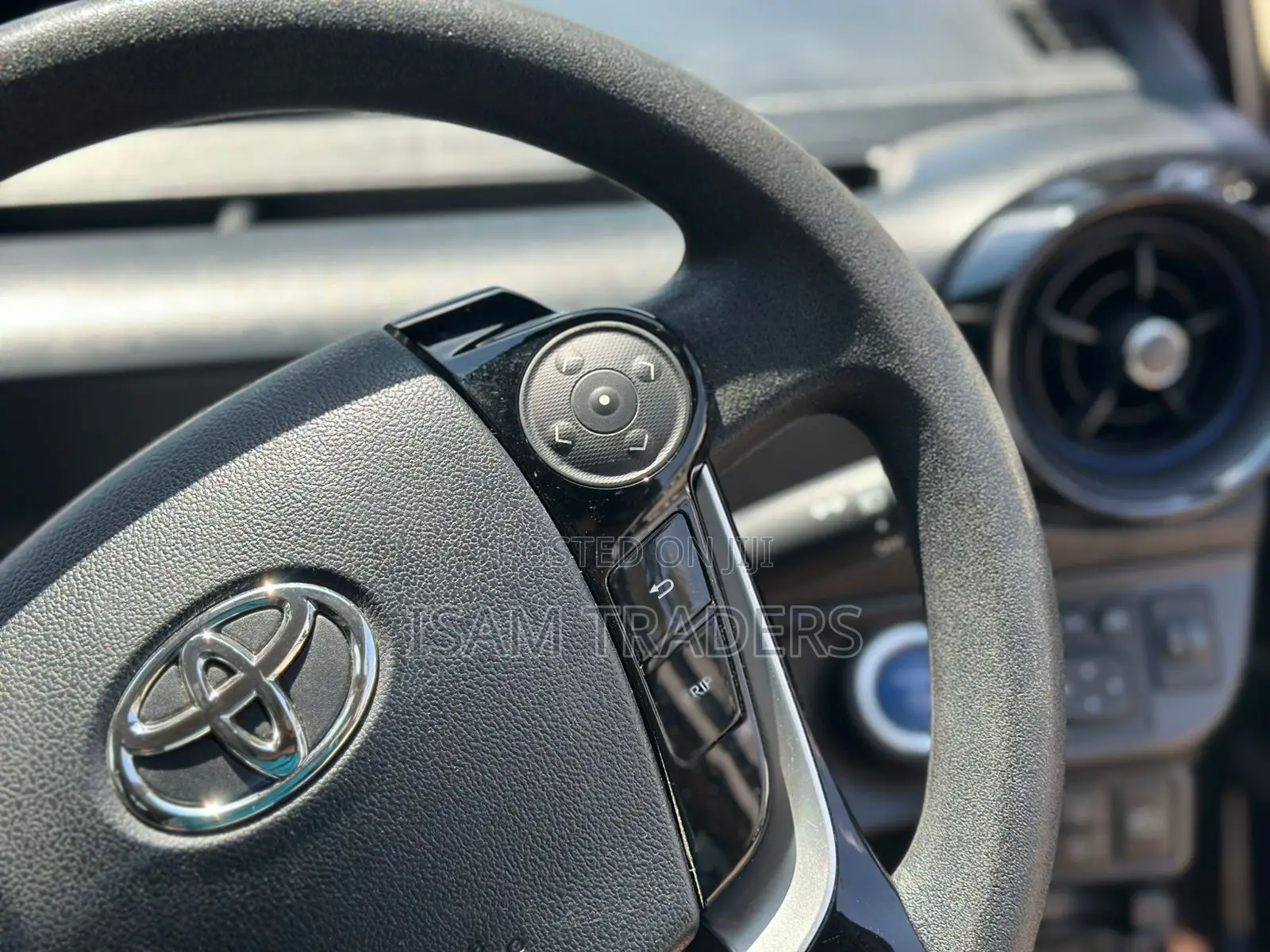 Toyota Aqua 2018 Black