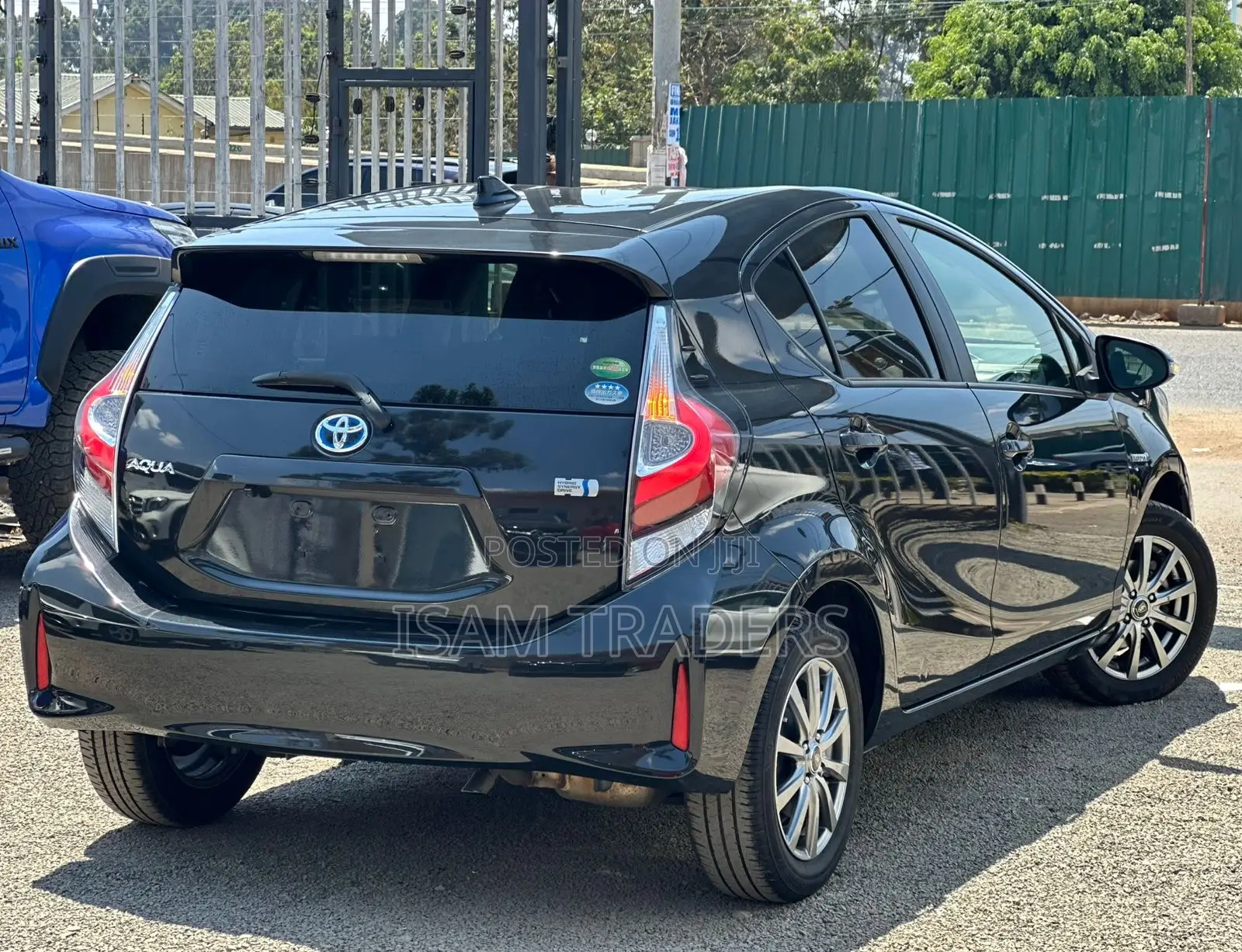 Toyota Aqua 2018 Black