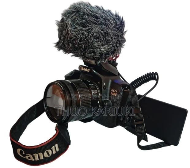 Canon D700 Professional Camera - main view