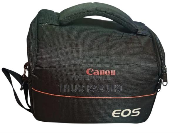 Canon D700 Professional Camera - thumbnail 7