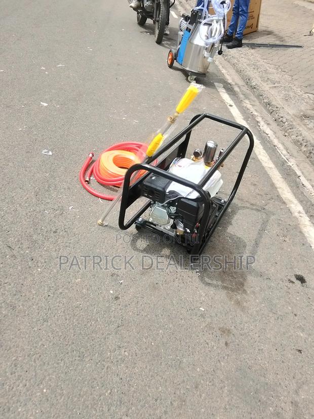 Brentford-Uk Sprayer - main view