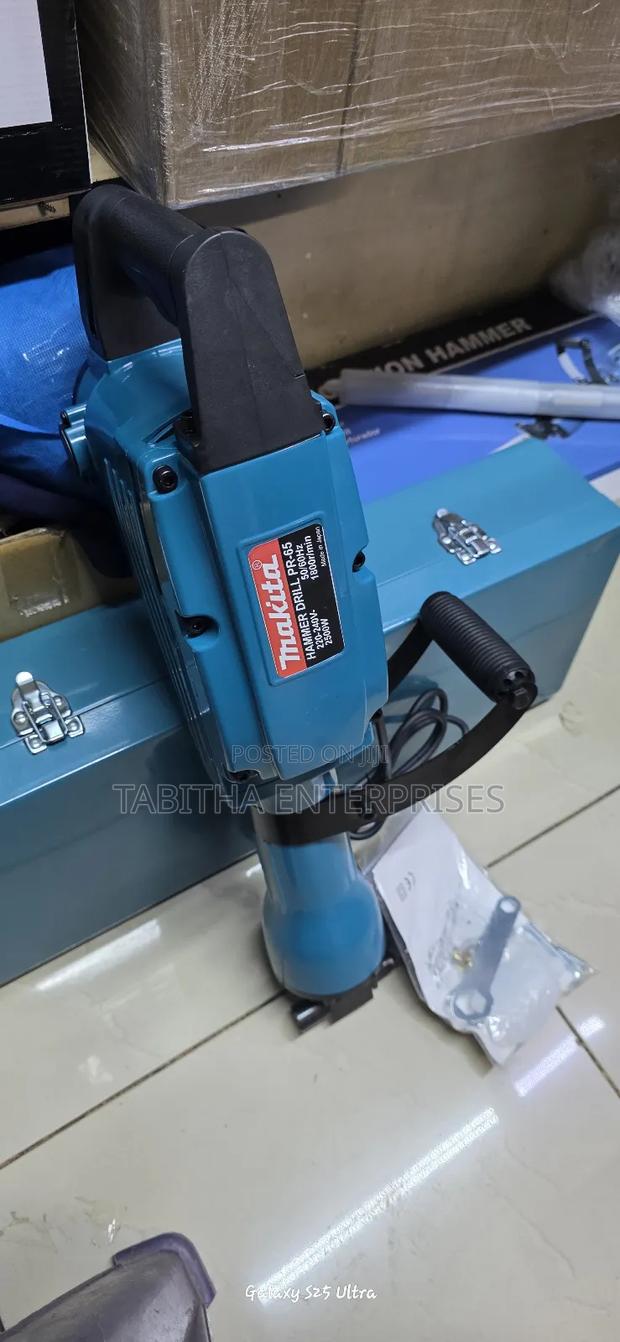 Makita Demolition Hammer Drill/