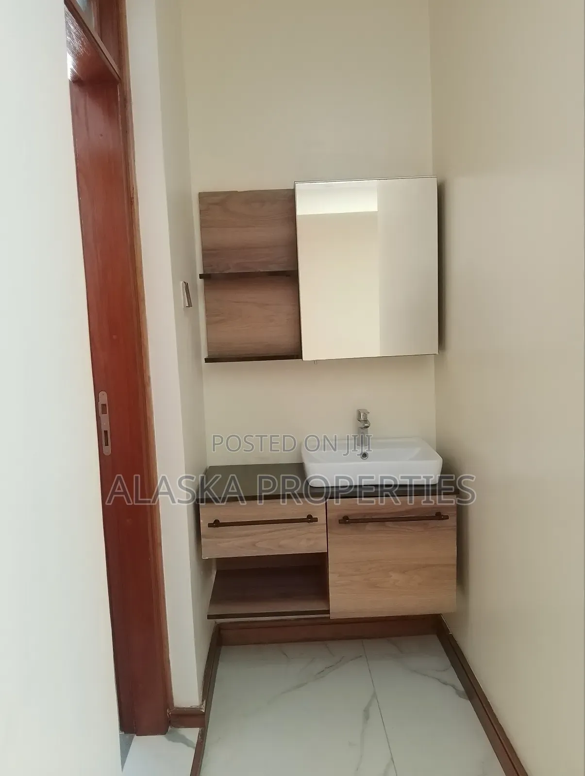 3bdrm Apartment in Nyali for rent