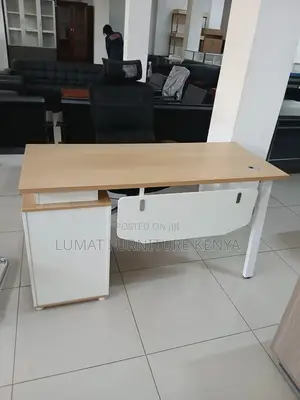 Modern Secretarial Office Workstation