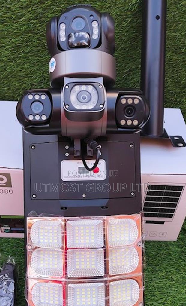 V380 Pro 4g Triple Lens Floodlight Solar PTZ Camera Clear Surveillance
