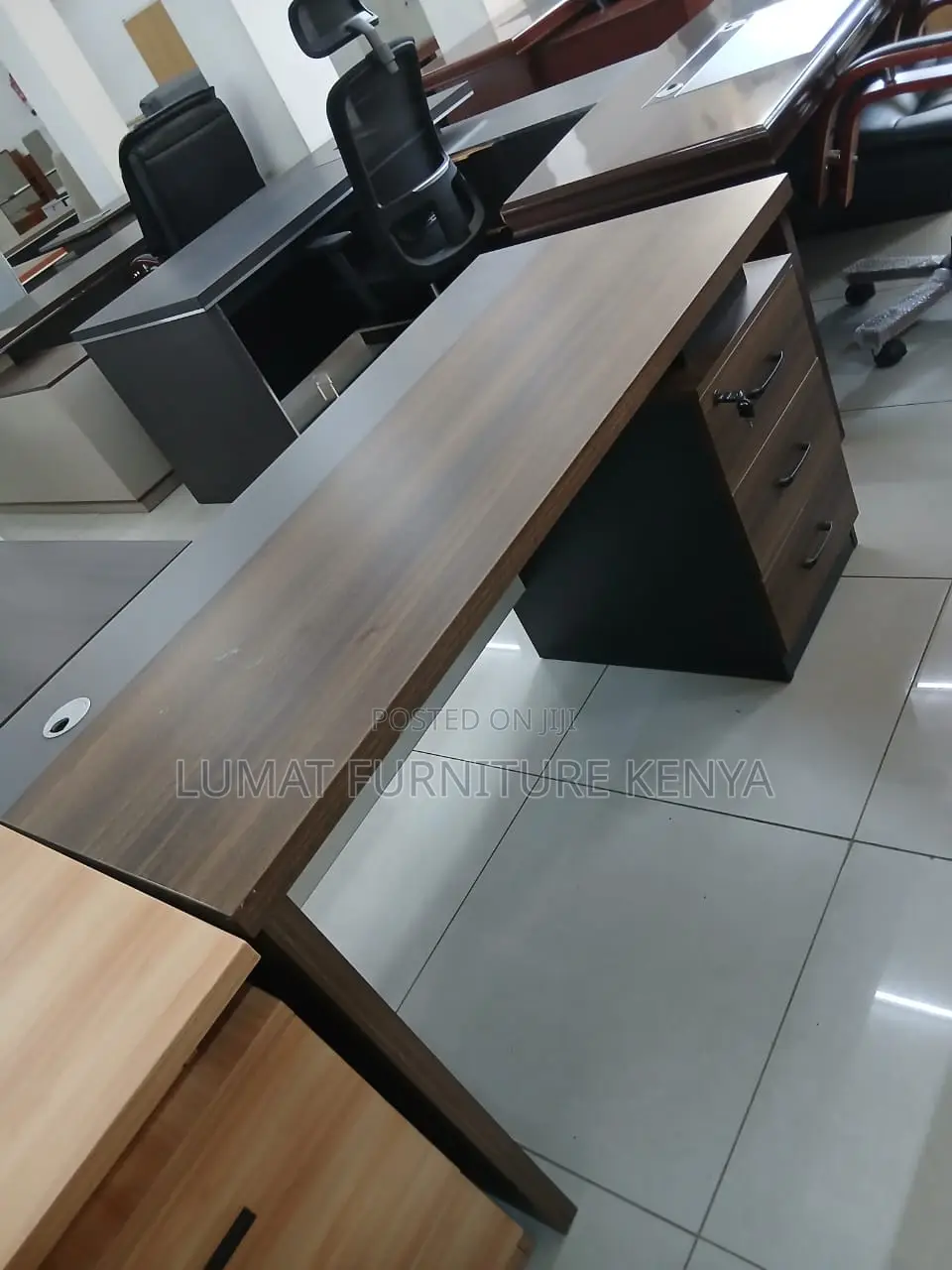 Advanced 1.4m Office Desk