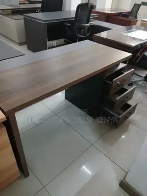 Advanced 1.4m Office Desk
