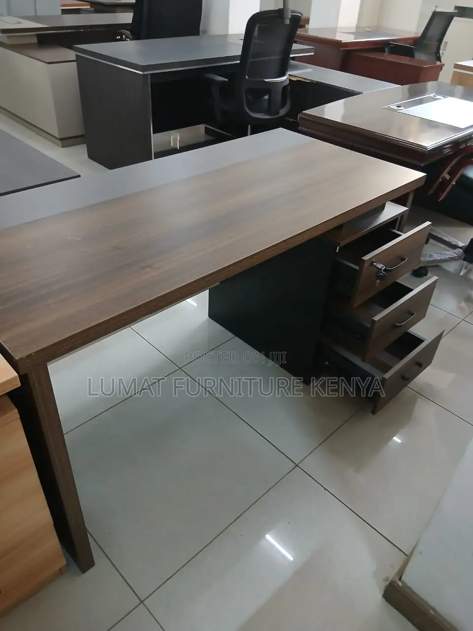 Advanced 1.4m Office Desk