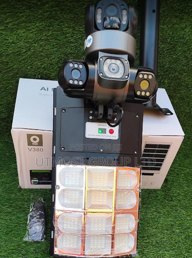 Triple Lens Floodlight Solar Security Camera V380 4g Motion Detection - main view