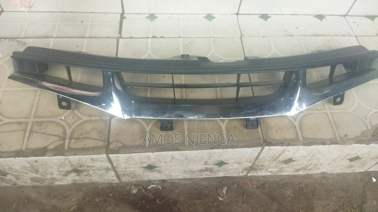 Toyota Wish 2010 Bumper Grill